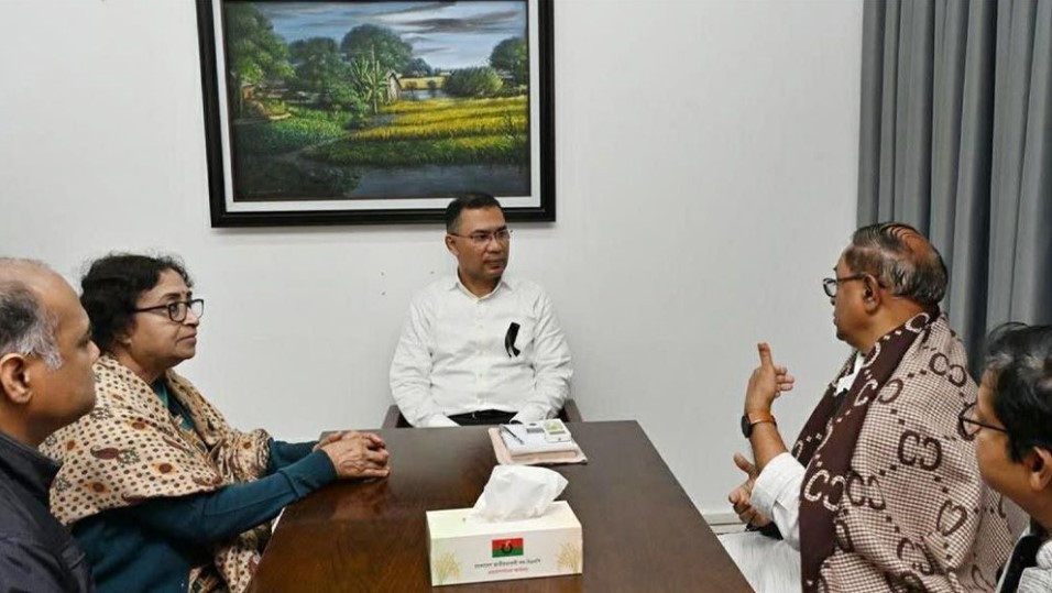 তারেক রহমানের সঙ্গে সাইফুল হকের সৌজন্য সাক্ষাৎ